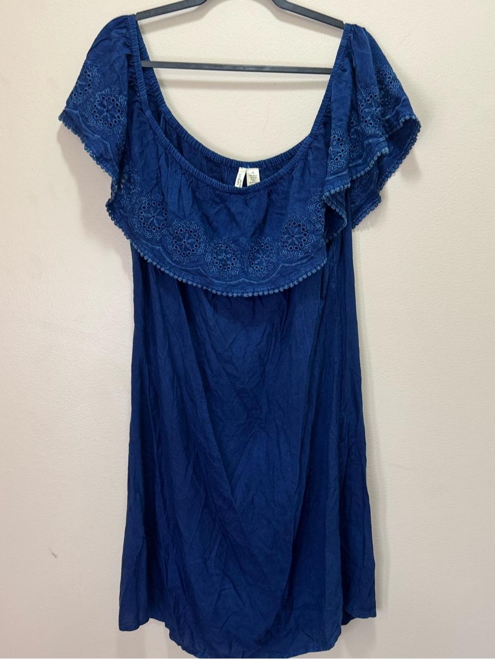 Studio West Apparel Off-Shoulder Embroidered Ruffle Dress